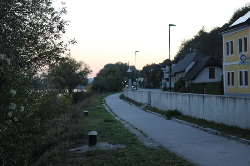 Baum, Gebäude, Ortschaft · Emmersdorf · 03.10.2026